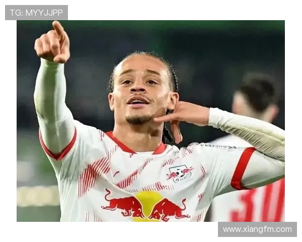 德甲首位10后球员亮相 16岁新星登场